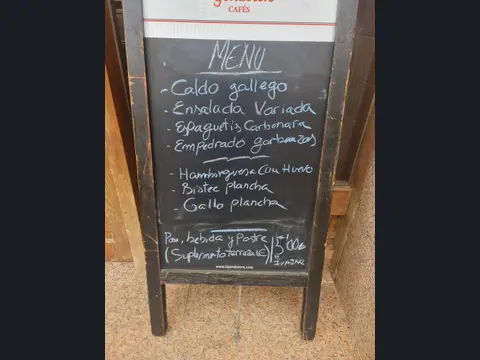 RESTAURANTE TAPAS NAVIA